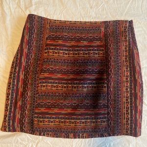 Patterned mini skirt